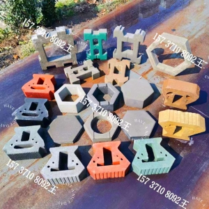 �������u